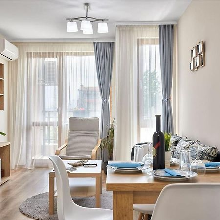 Апартаменты Relax Center Burgas & Free Parking Экстерьер фото